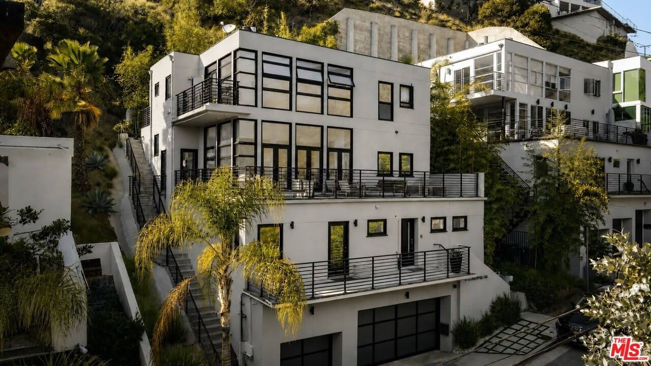 1929 N CURSON Pl – photo 1