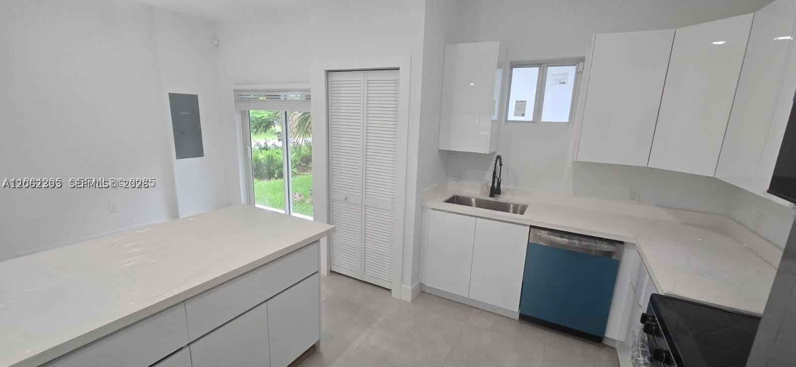 141 NW 11th St – photo 5