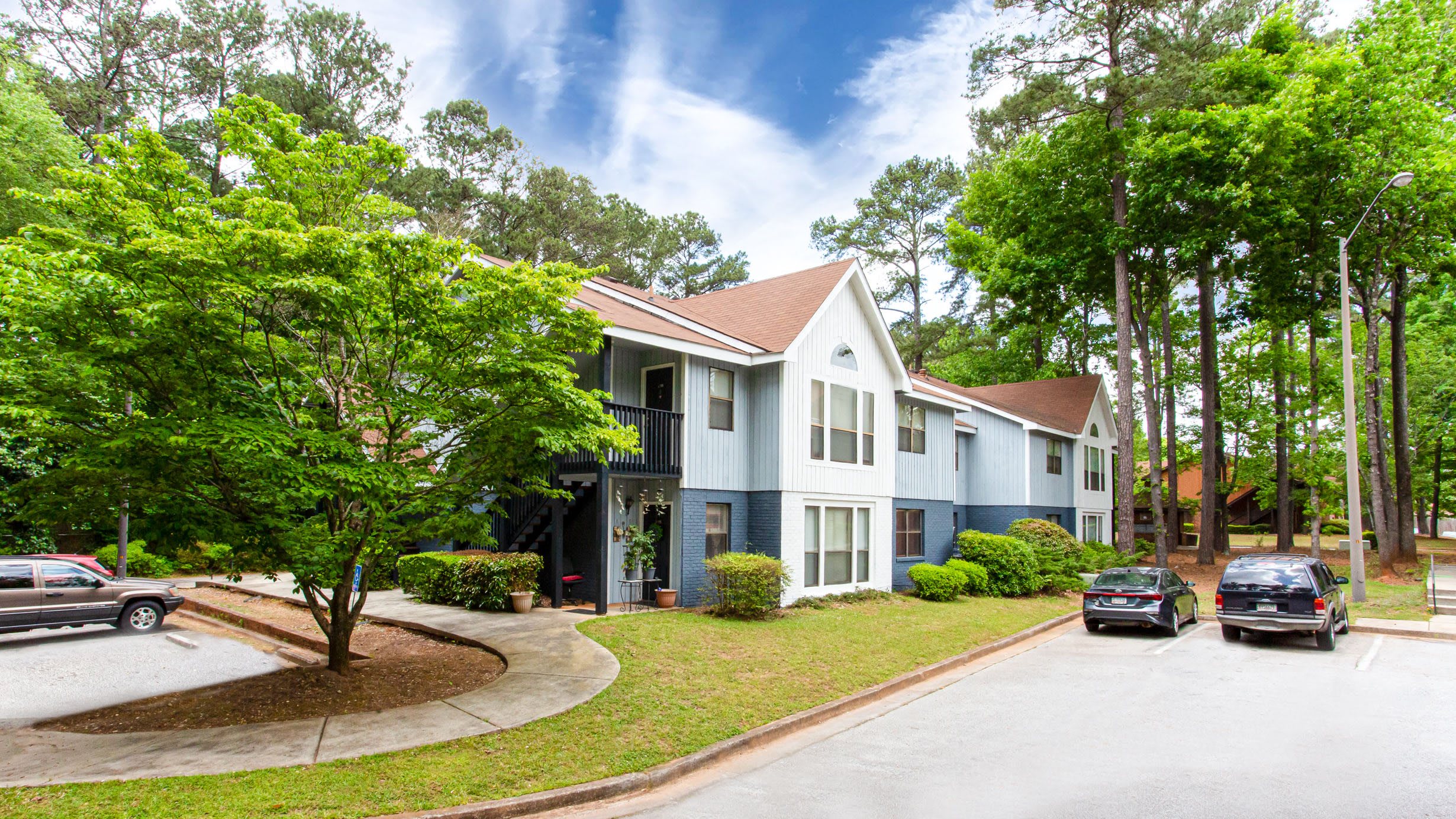 Salem Glen Apartments – photo 2