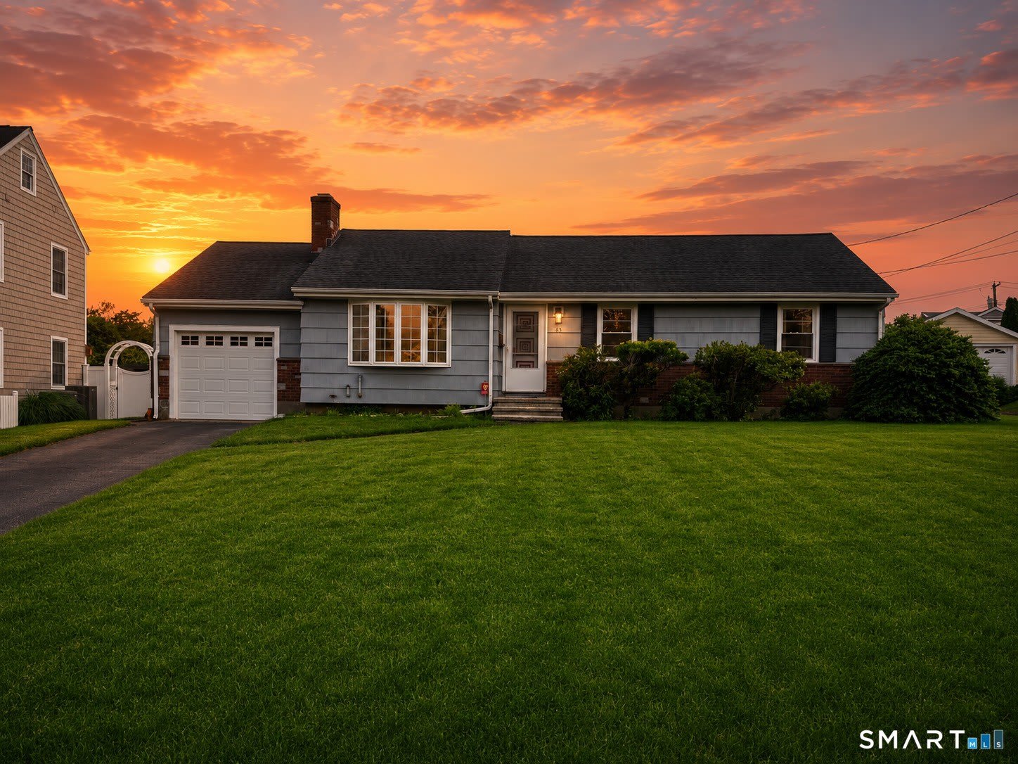 85 maureen Street – photo 1