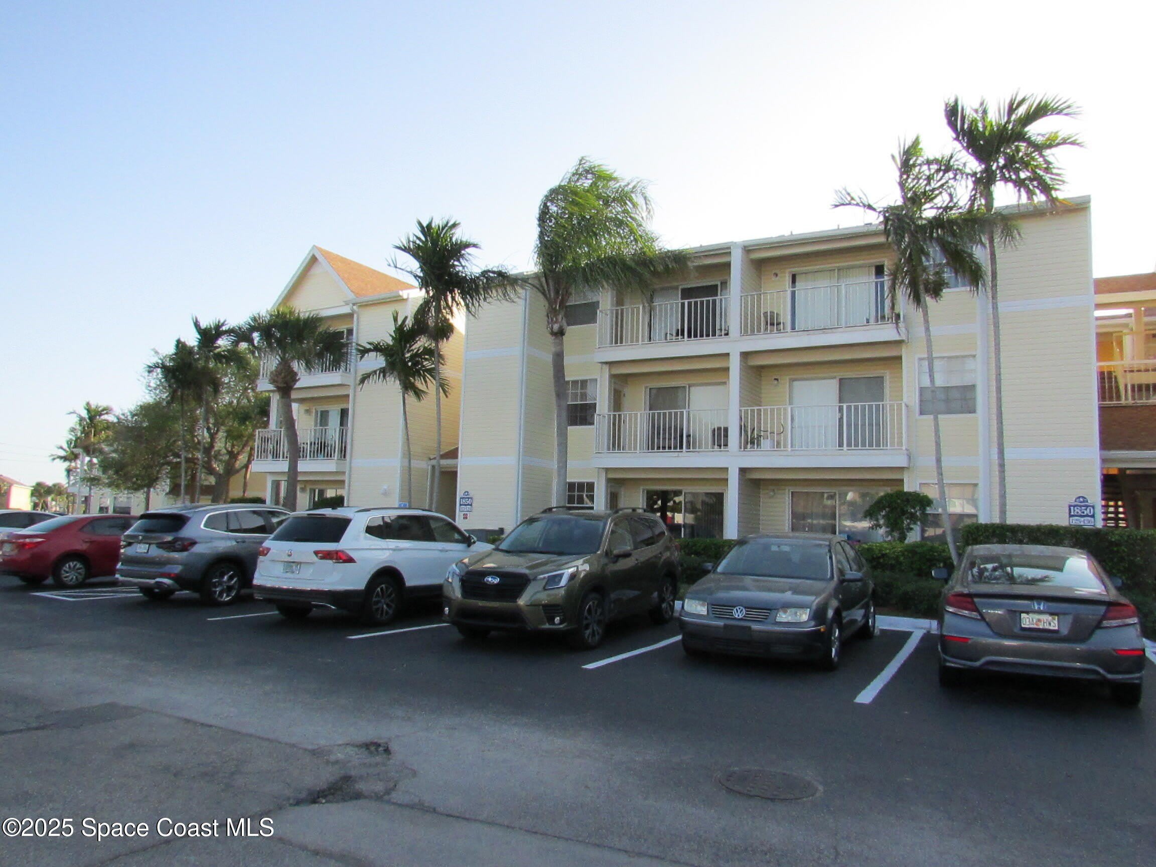 1850 Charlesmont Drive – photo 2