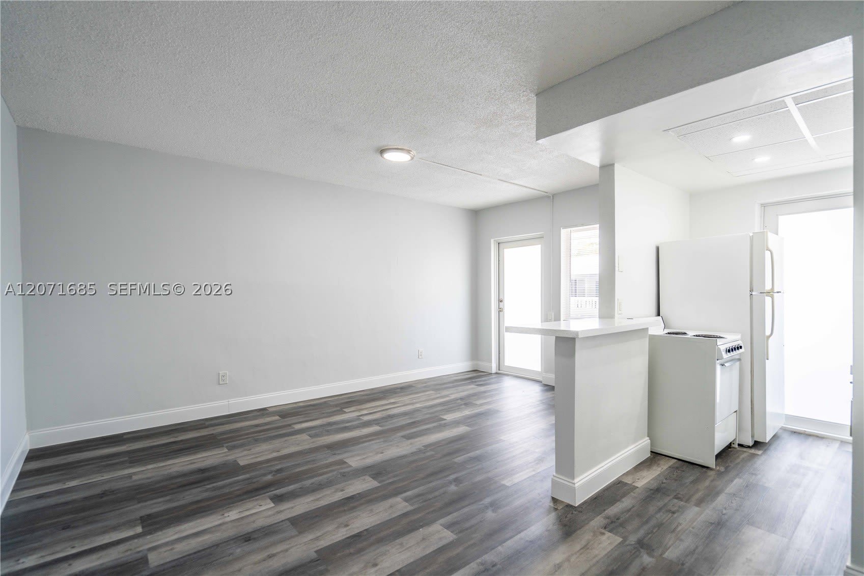 6650 Miller Dr – photo 4