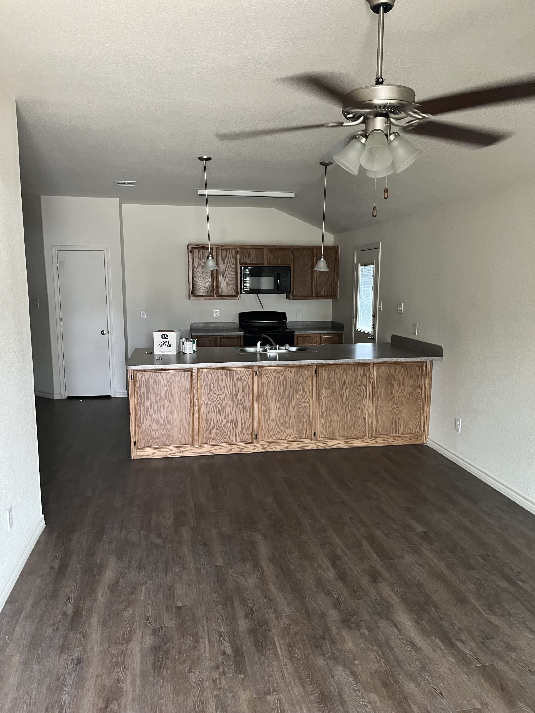 922 Maplewood Drive – photo 3