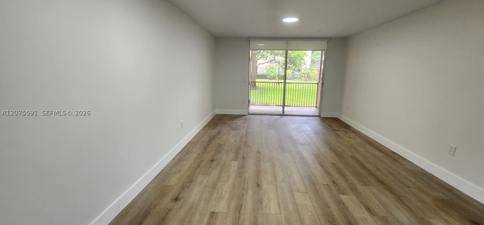8363 Lake Dr – photo 4