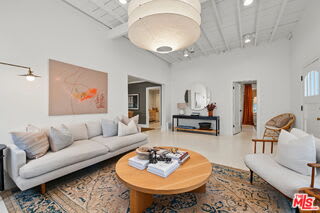 348 North Citrus Avenue – photo 5