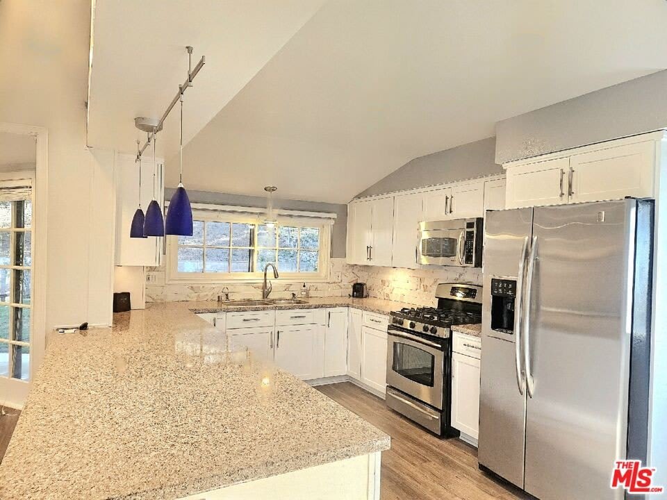 5904 Laramie Ave – photo 3