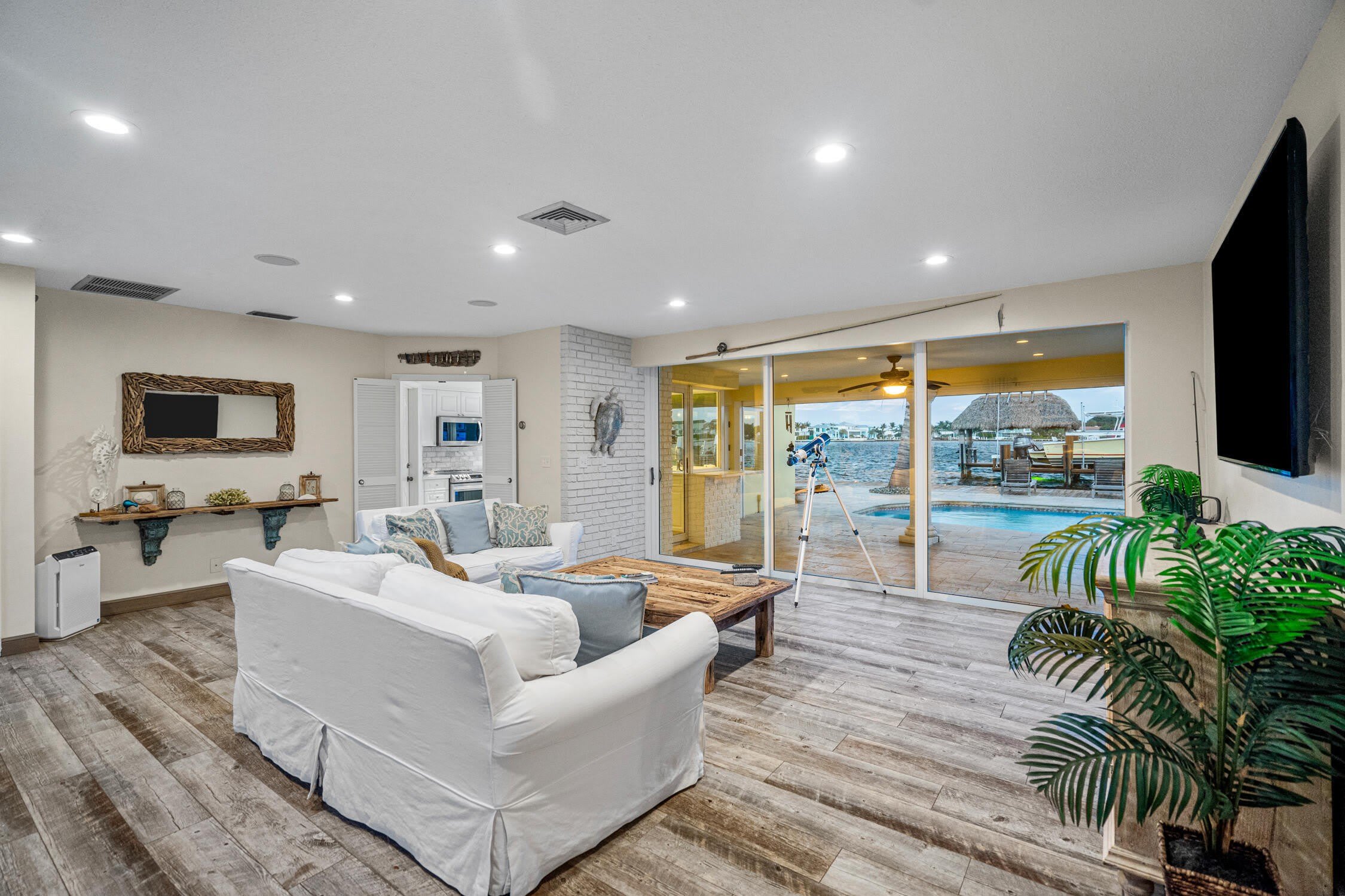 844 East Drive – photo 5