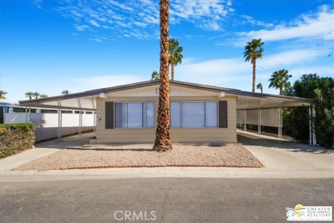 38 Paseo Laredo N – photo 1