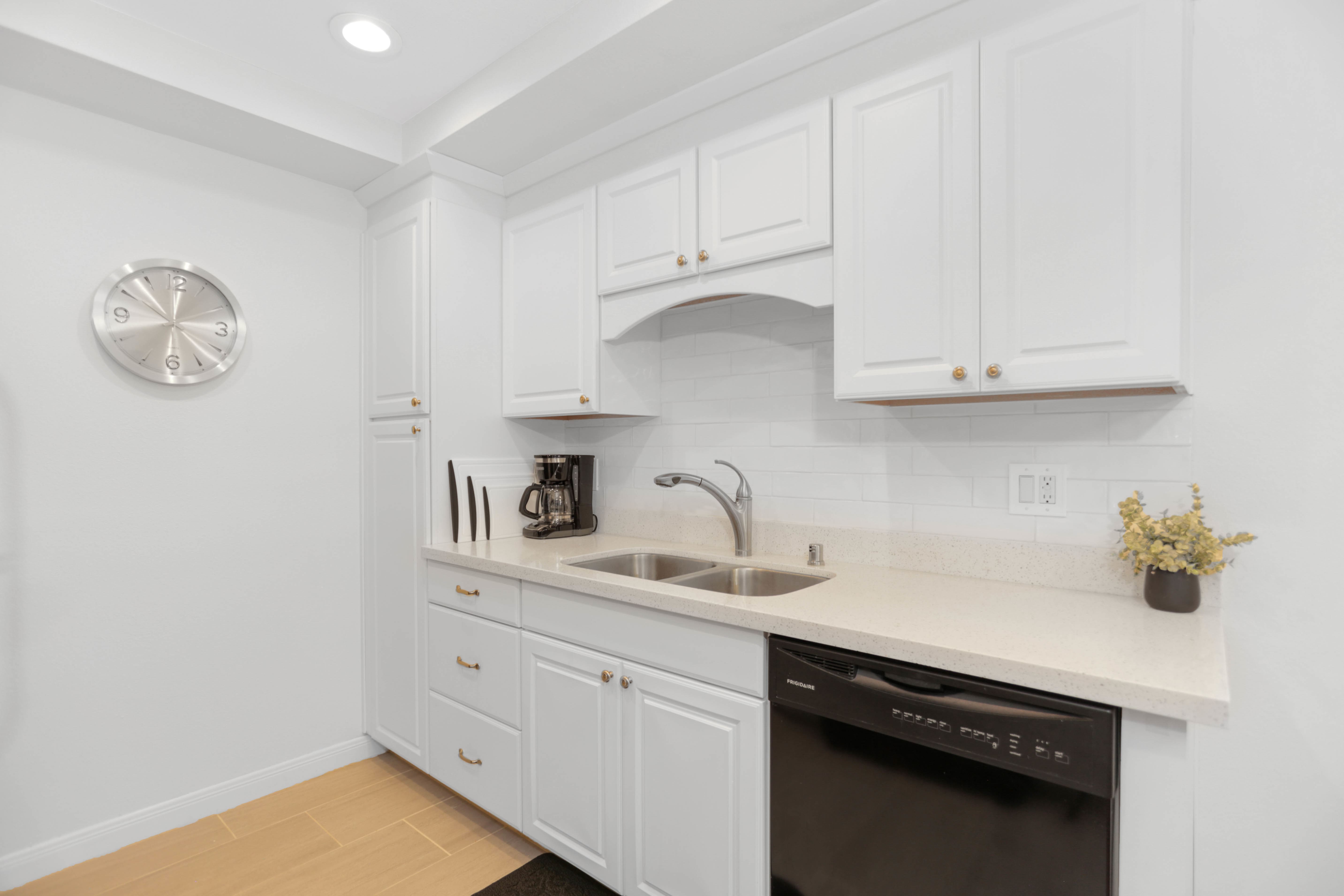 10240 Black Mountain Rd – photo 3