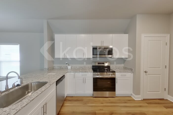 13772 Willowmore Dr – photo 5