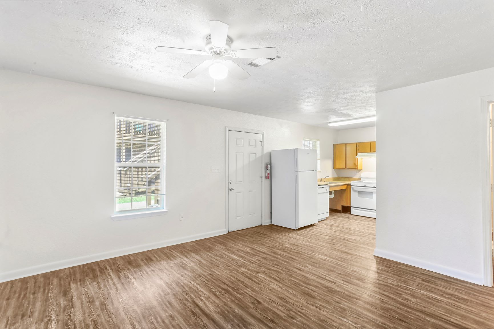 Cypress Meadows Apartments – photo 3