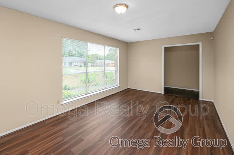 4078 Strathmore Dr – photo 5