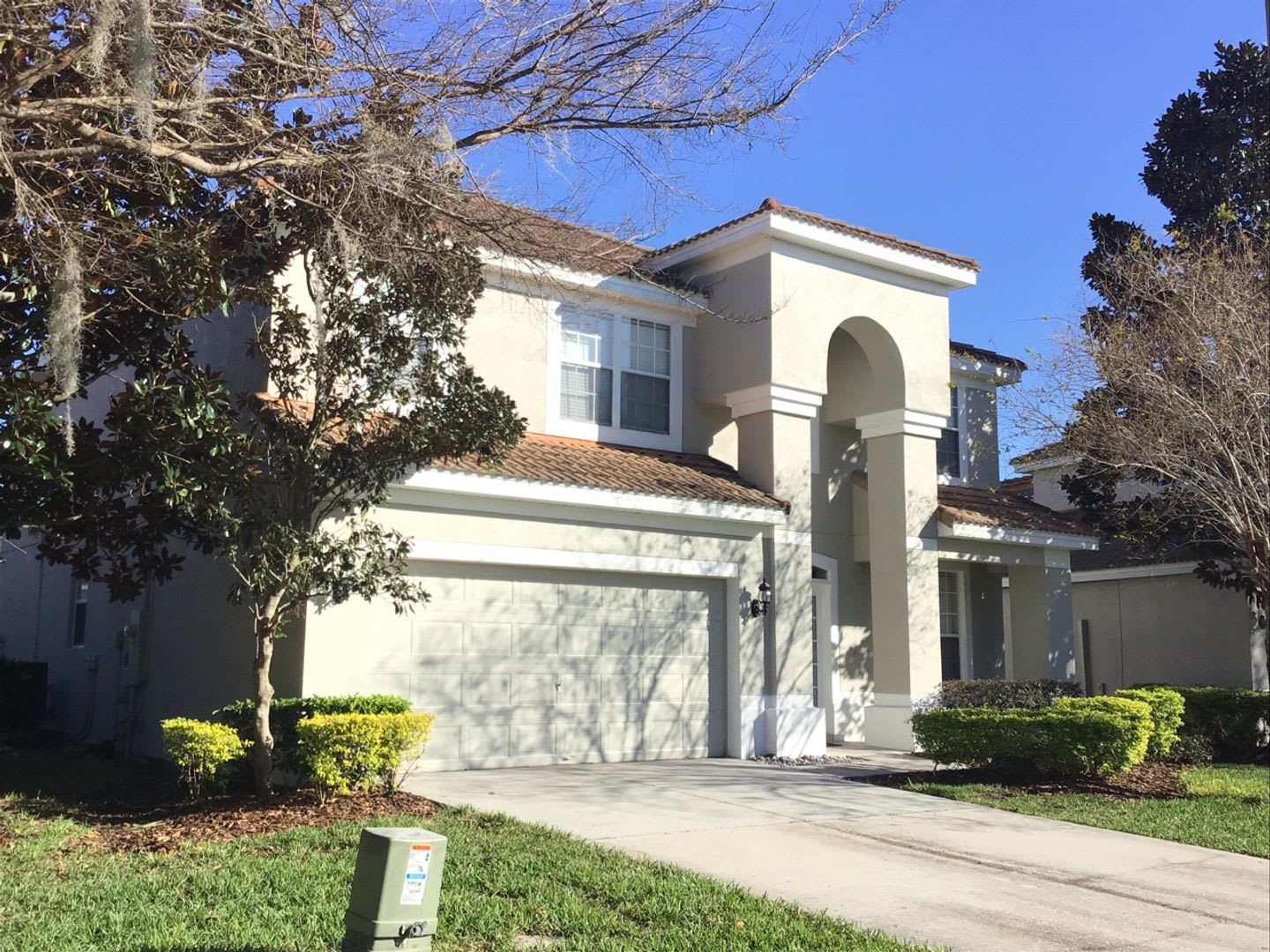 Furnished 6 bedroom, 4 bathroom house, pool home in beautiful, gated/guarded Windsor Hills – photo 2