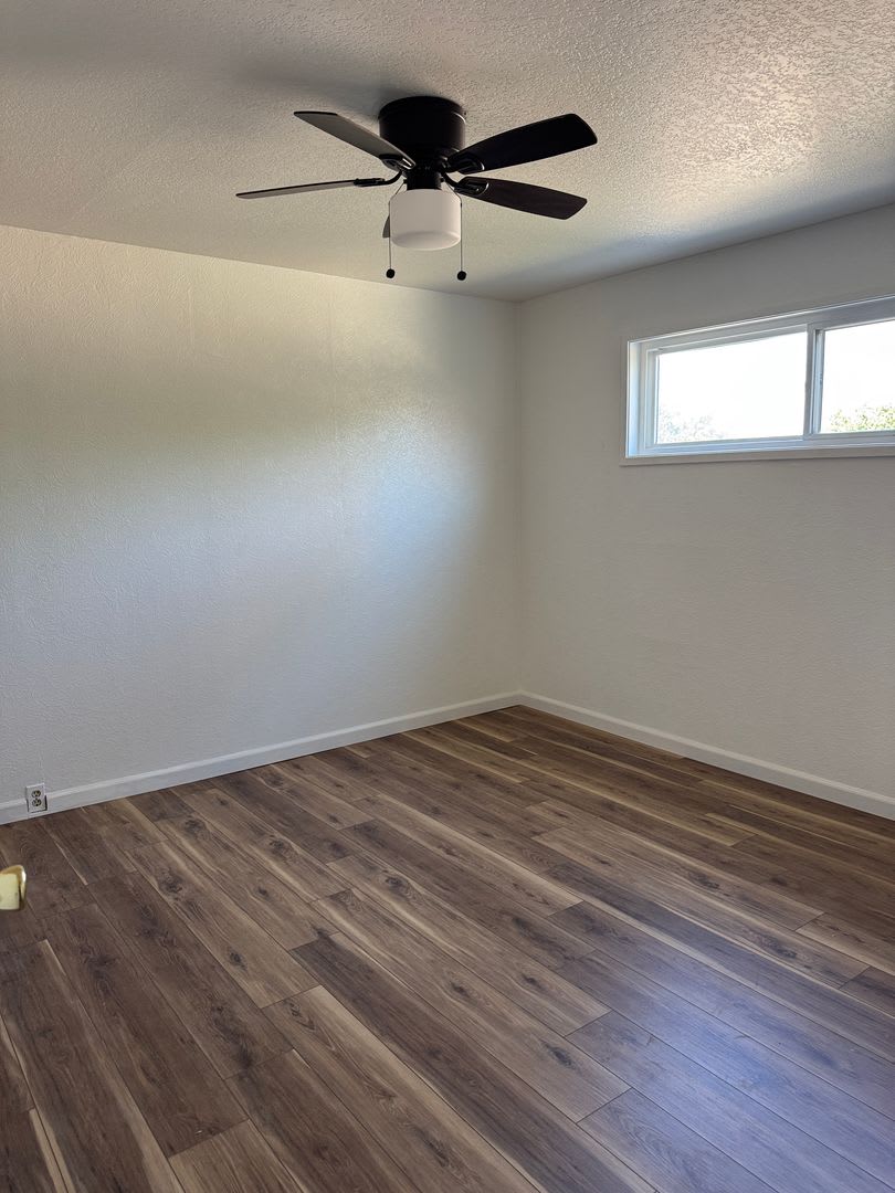 ***Now Available!! Wonderful Home In The Country With Pool*** – photo 3