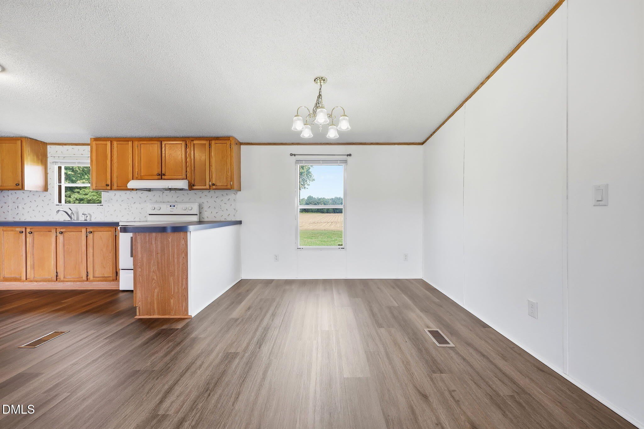 1385 Live Oak Road – photo 5