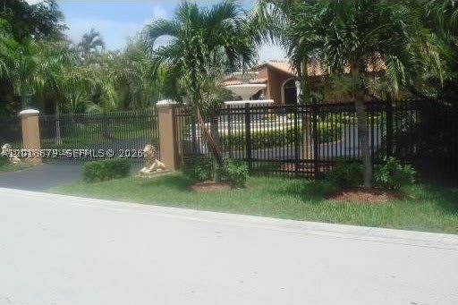 12425 SW 43rd St – photo 3