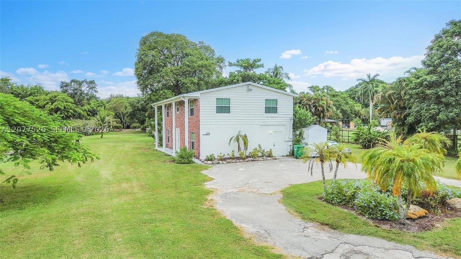 1201 Old Hiatus Rd – photo 3
