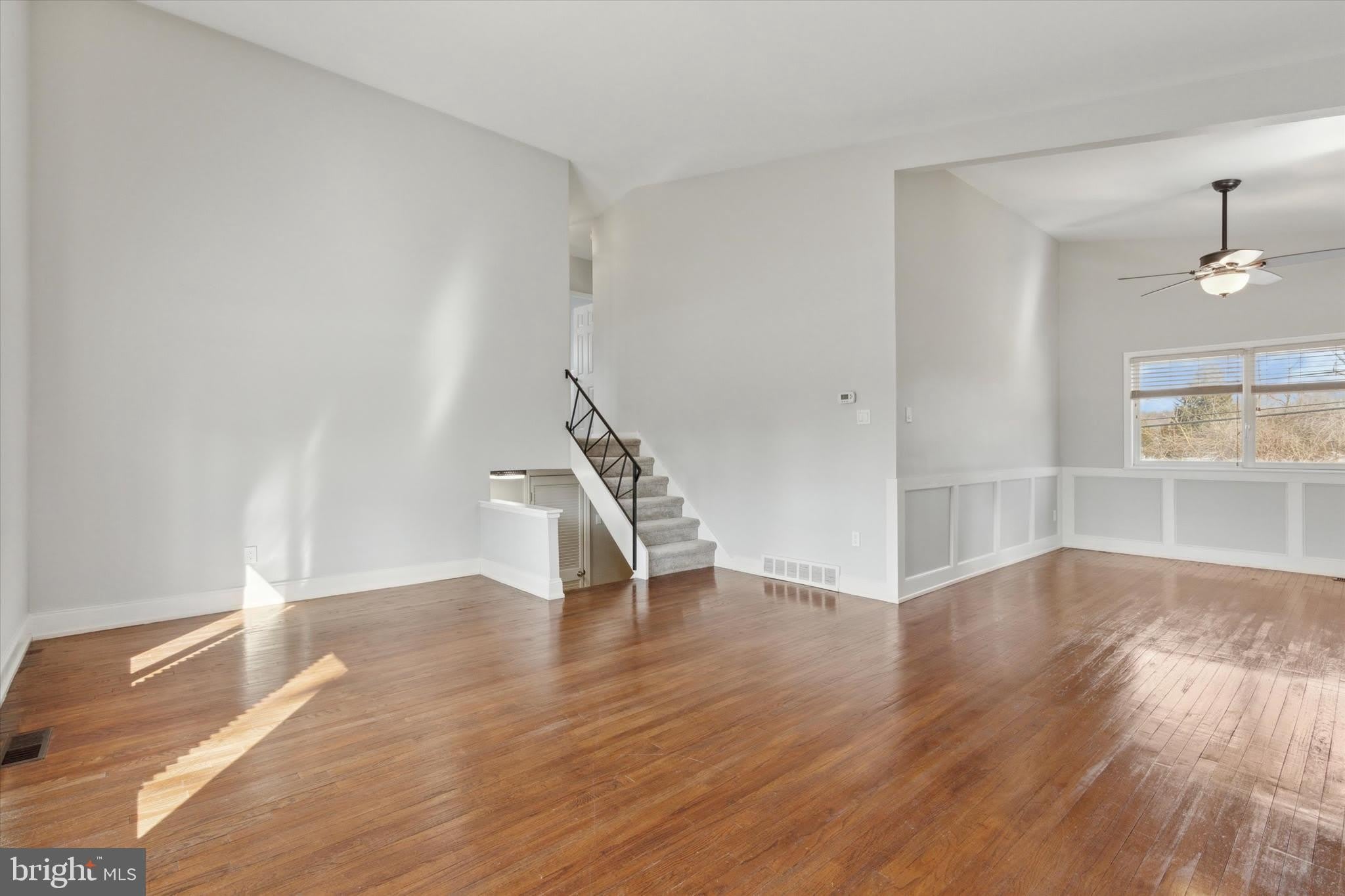1633 PULASKI Drive – photo 2