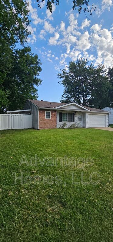 9926 W 88th Ter – photo 2