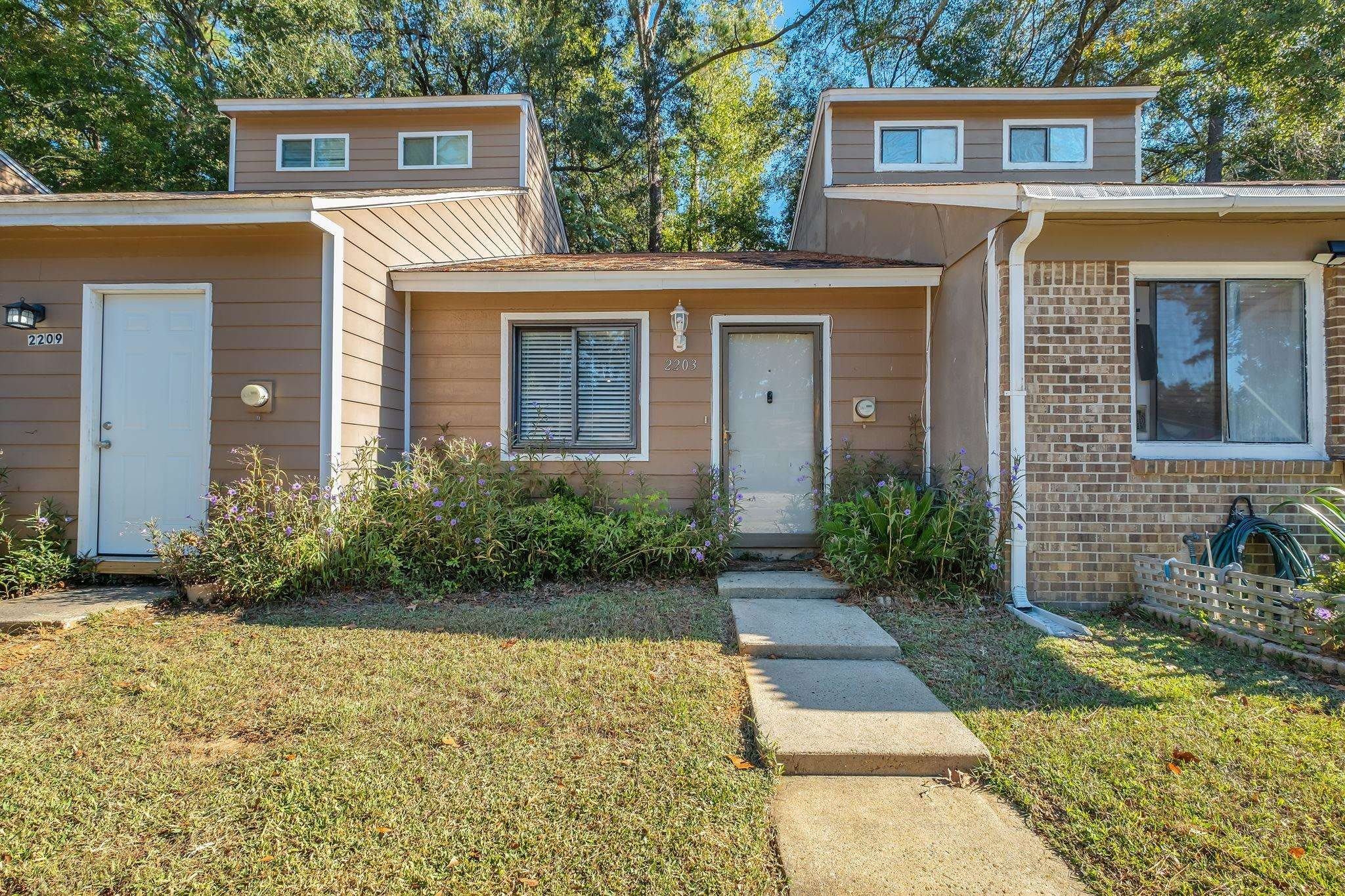 2203 Sandpiper Street – photo 1