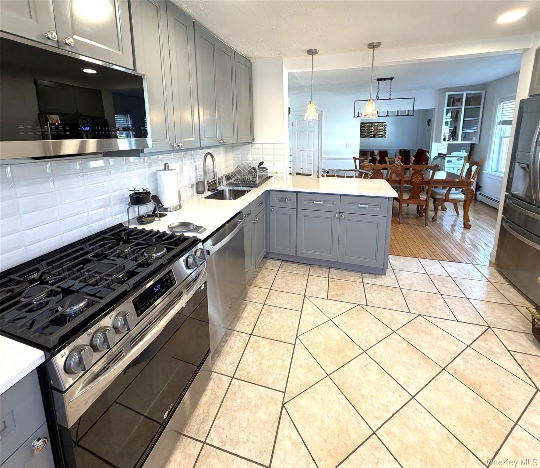 411 Elm Street – photo 3