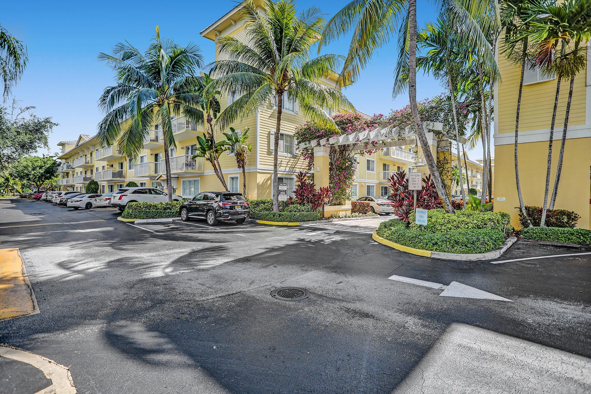 1501 E BROWARD Boulevard – photo 5