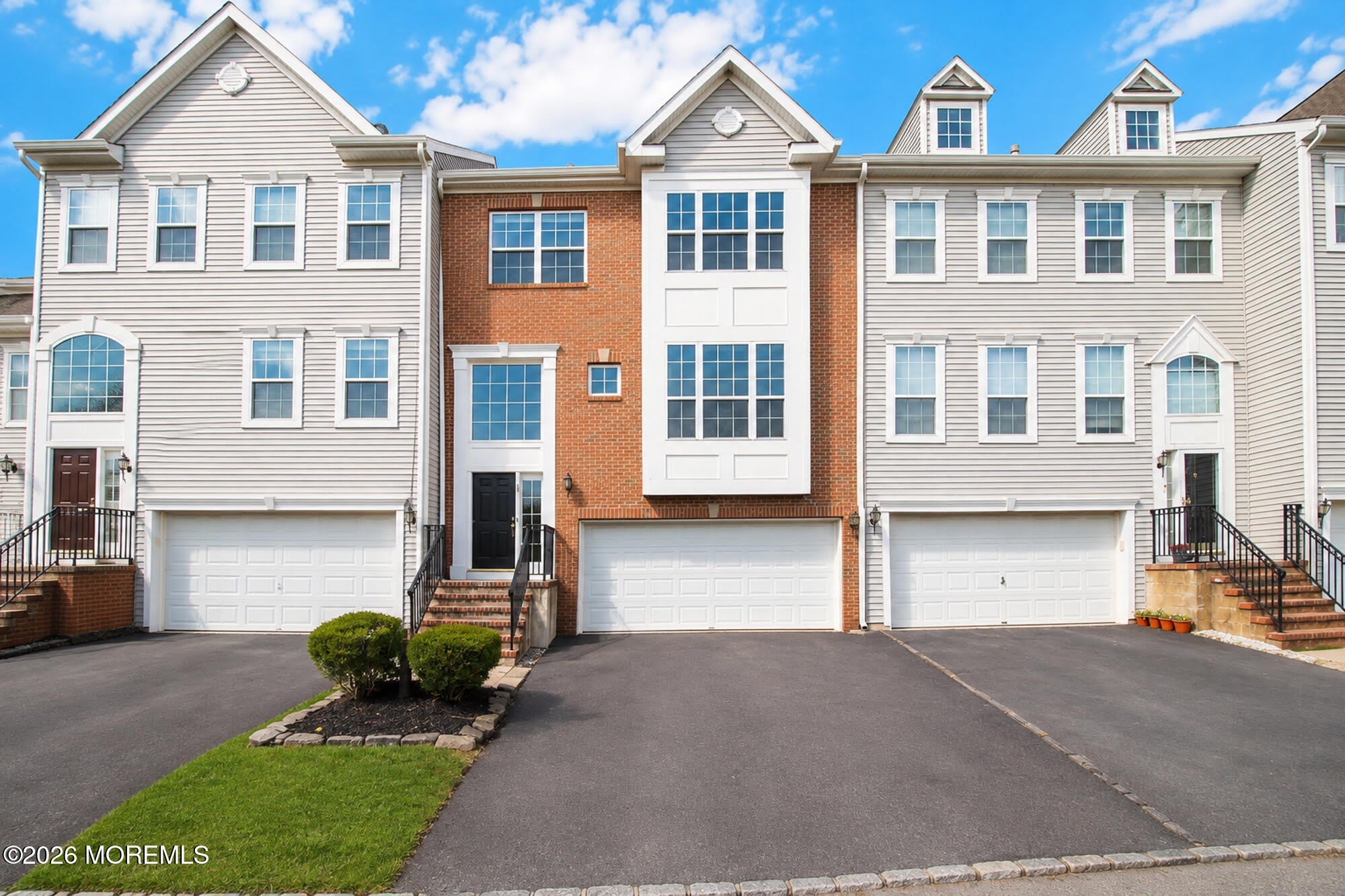350 Bernard Drive – photo 2