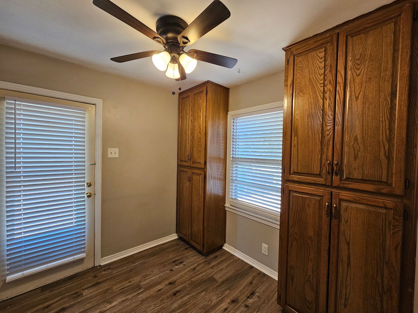 BACK TO SCHOOL RENT SPECIAL – photo 4