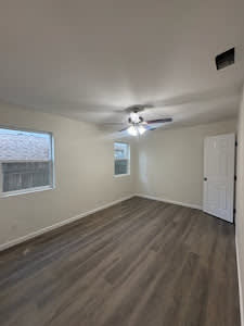 428 North Vaughan Avenue – photo 2