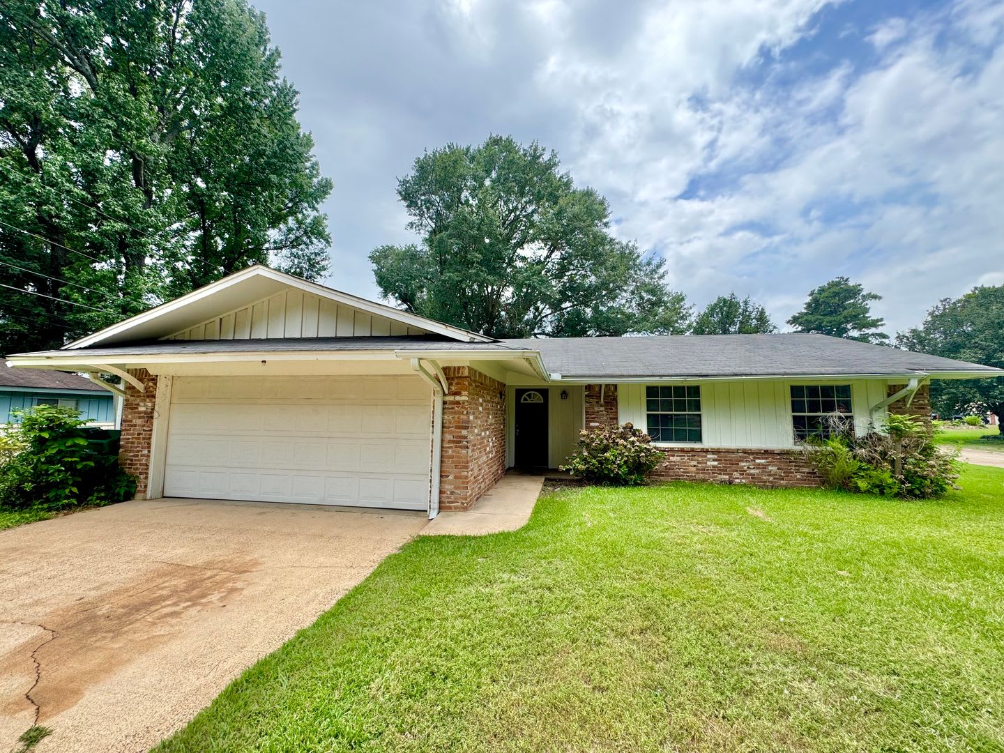 Available in PG ISD – photo 1