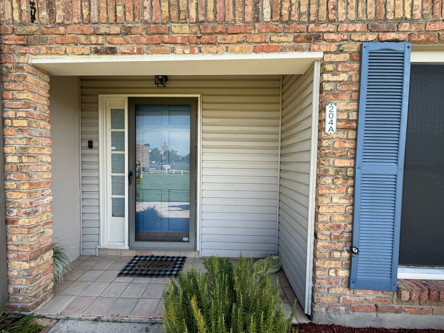 Spacious 3 Bedroom Townhome Available Now – photo 4