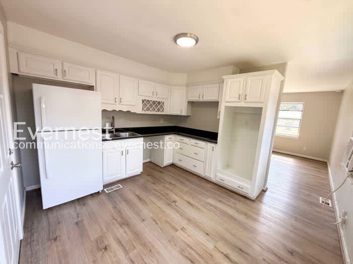 1645 18th Way Southwest – photo 4
