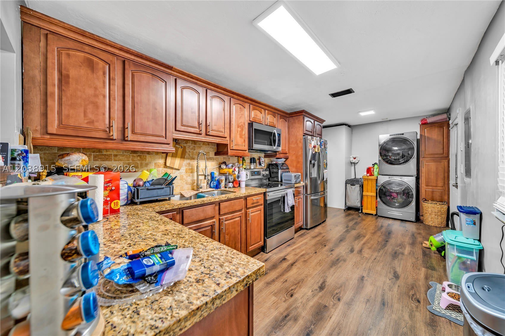 875 E 29th St – photo 5