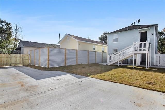 3007 ROBERT Street – photo 2
