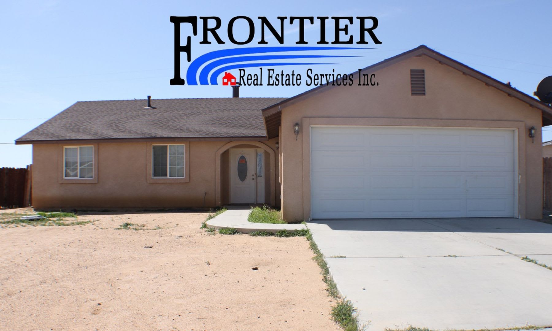 Charming 3 Bedroom Home With Fireplace Spacious Backyard Attached Garage In California City – photo 1