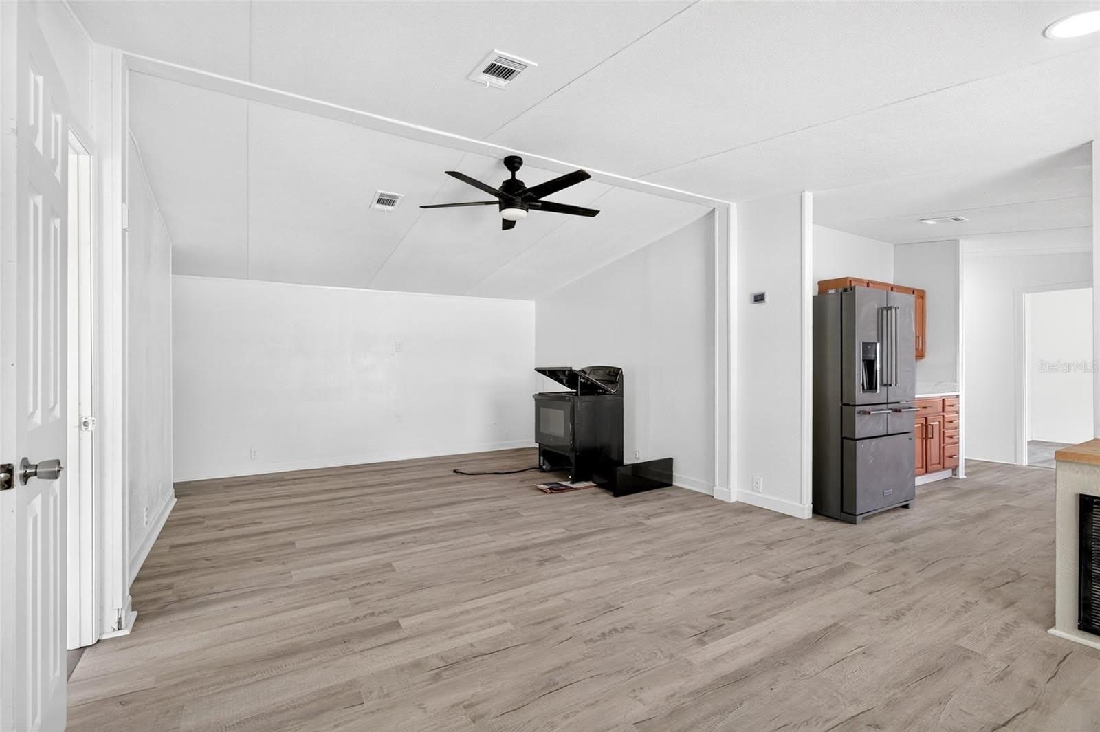 6766 NE 1ST Place – photo 5