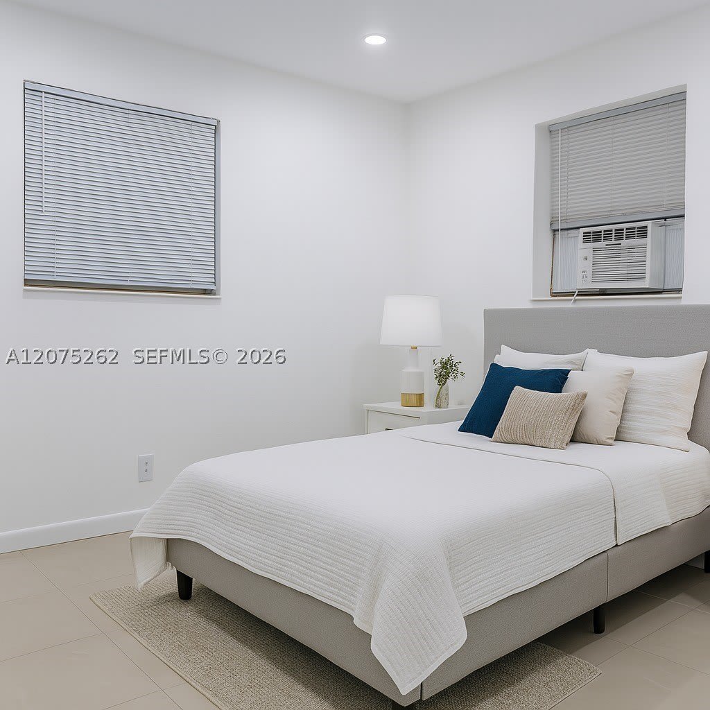 1046 Foster Rd – photo 2
