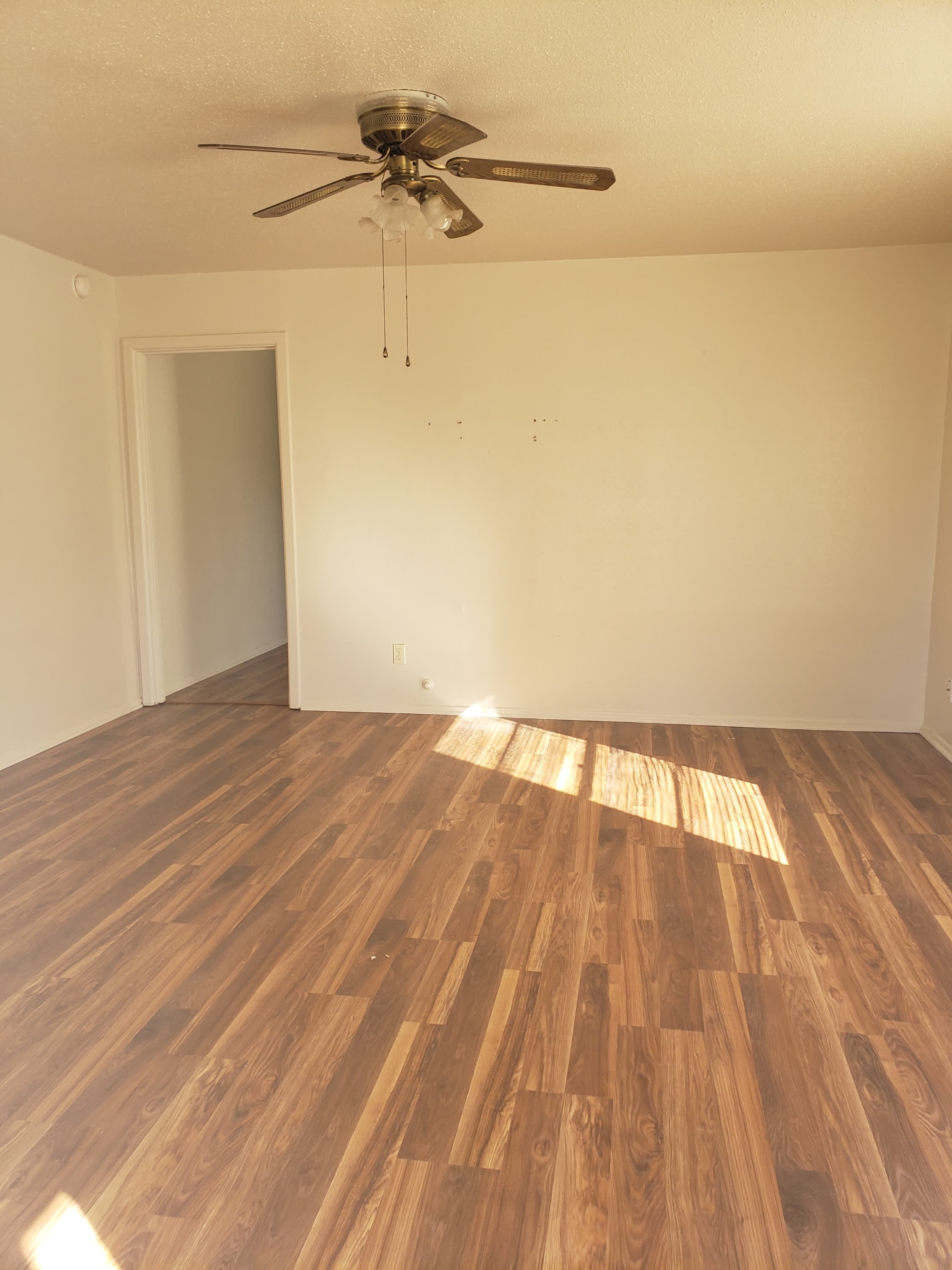 1439 S Rusk St – photo 3
