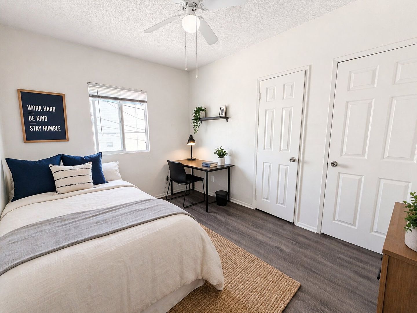 1133 W 36th Pl – photo 4