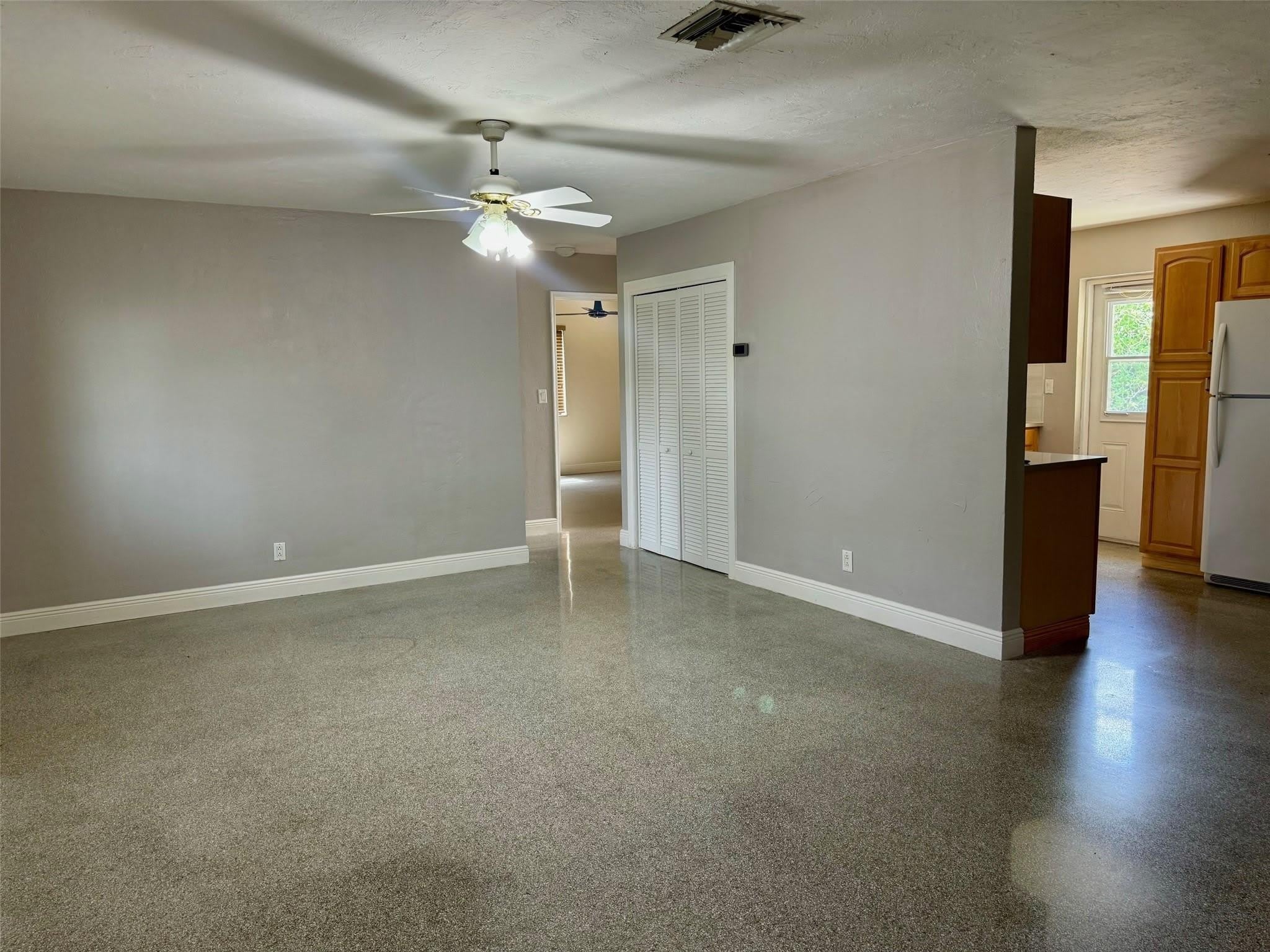 2624 NE 8th Court – photo 3