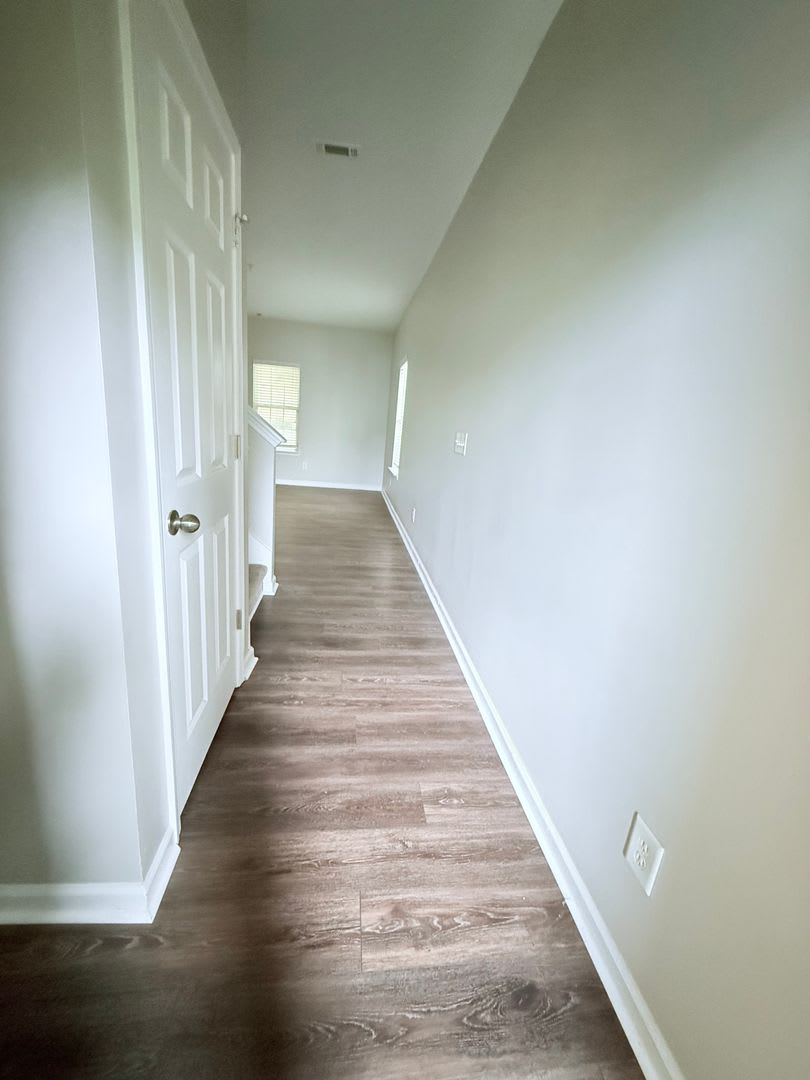 Open Concept Living Oversized Primary Suite – photo 2