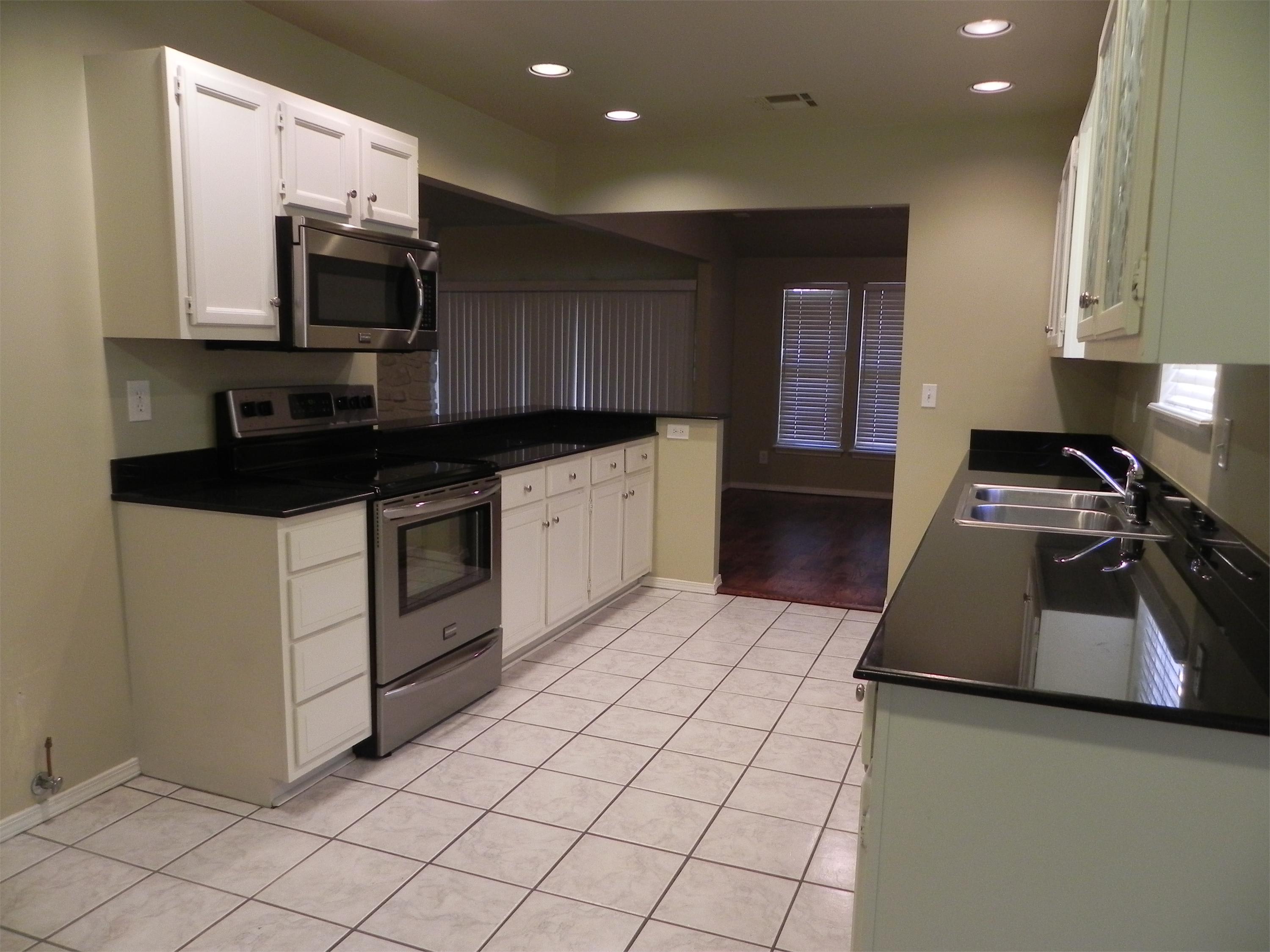 7834 S. 72nd E. Ave. – photo 2