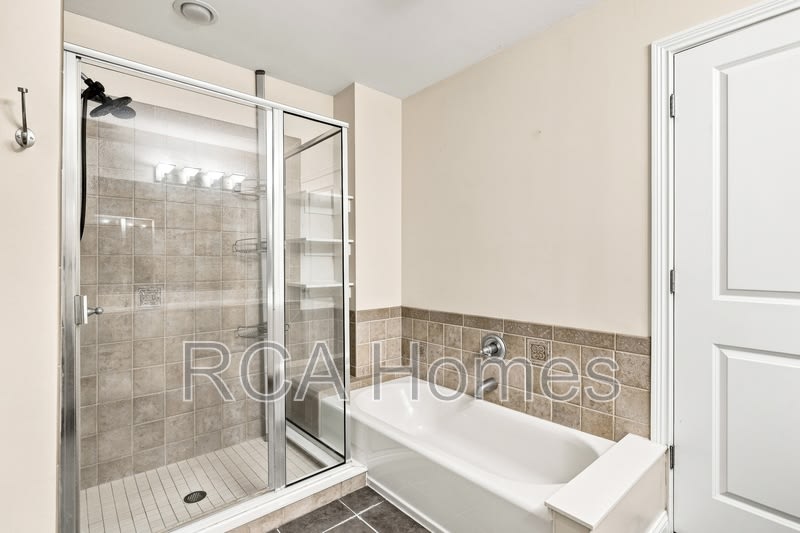 232 East Saint Joseph Street – photo 2