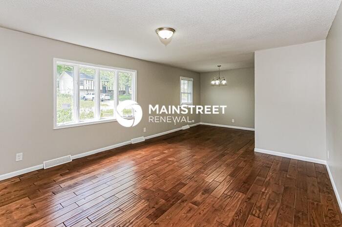 2609 South 16th Terrace – photo 2