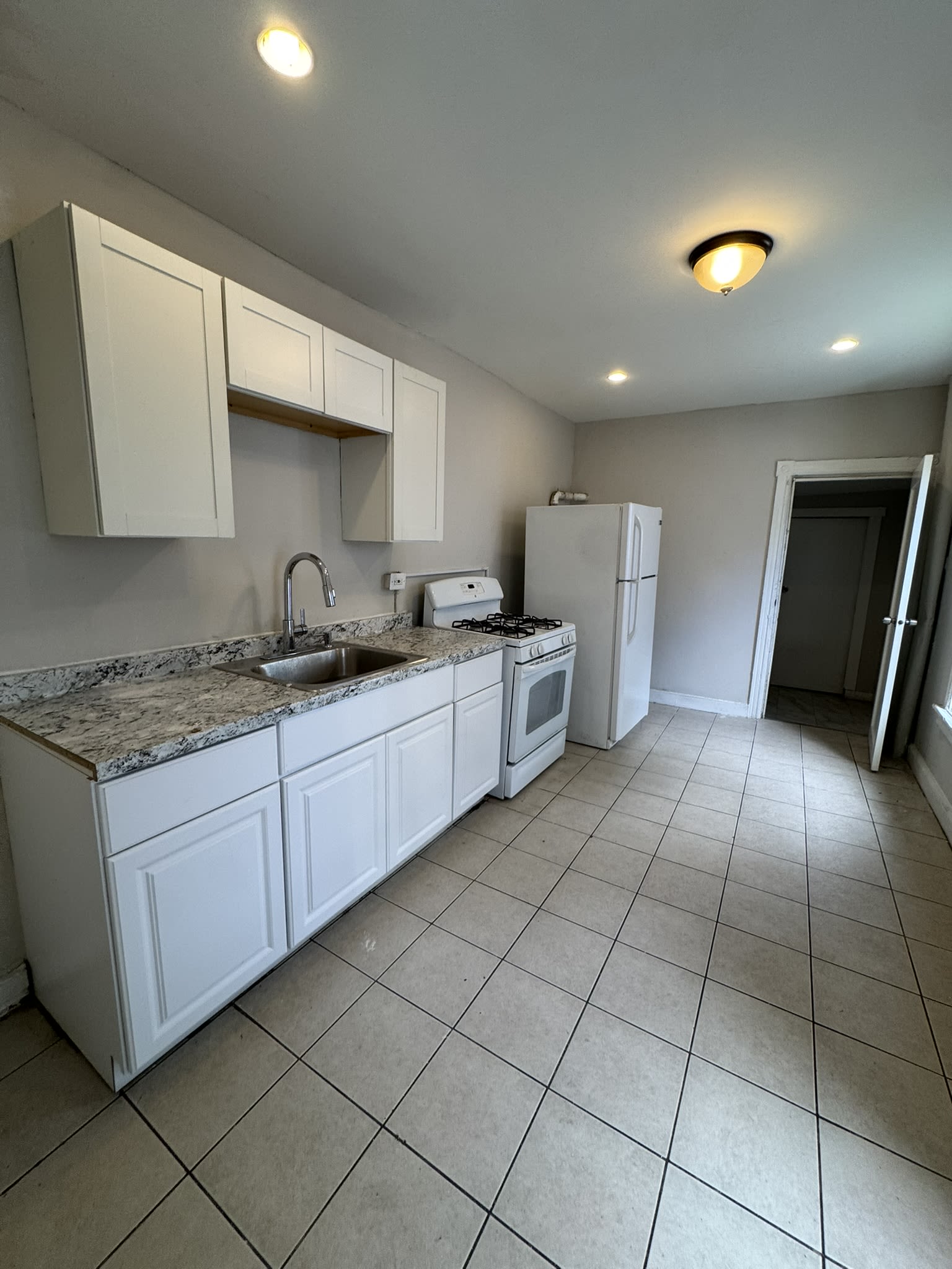 18 Wiley Avenue – photo 3