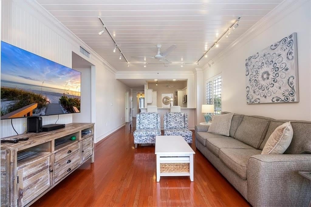 410 Bayfront Pl – photo 4
