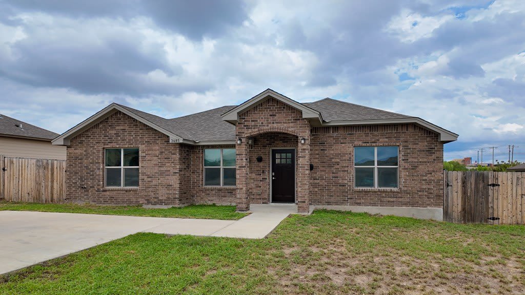 3485 Nicole St – photo 3