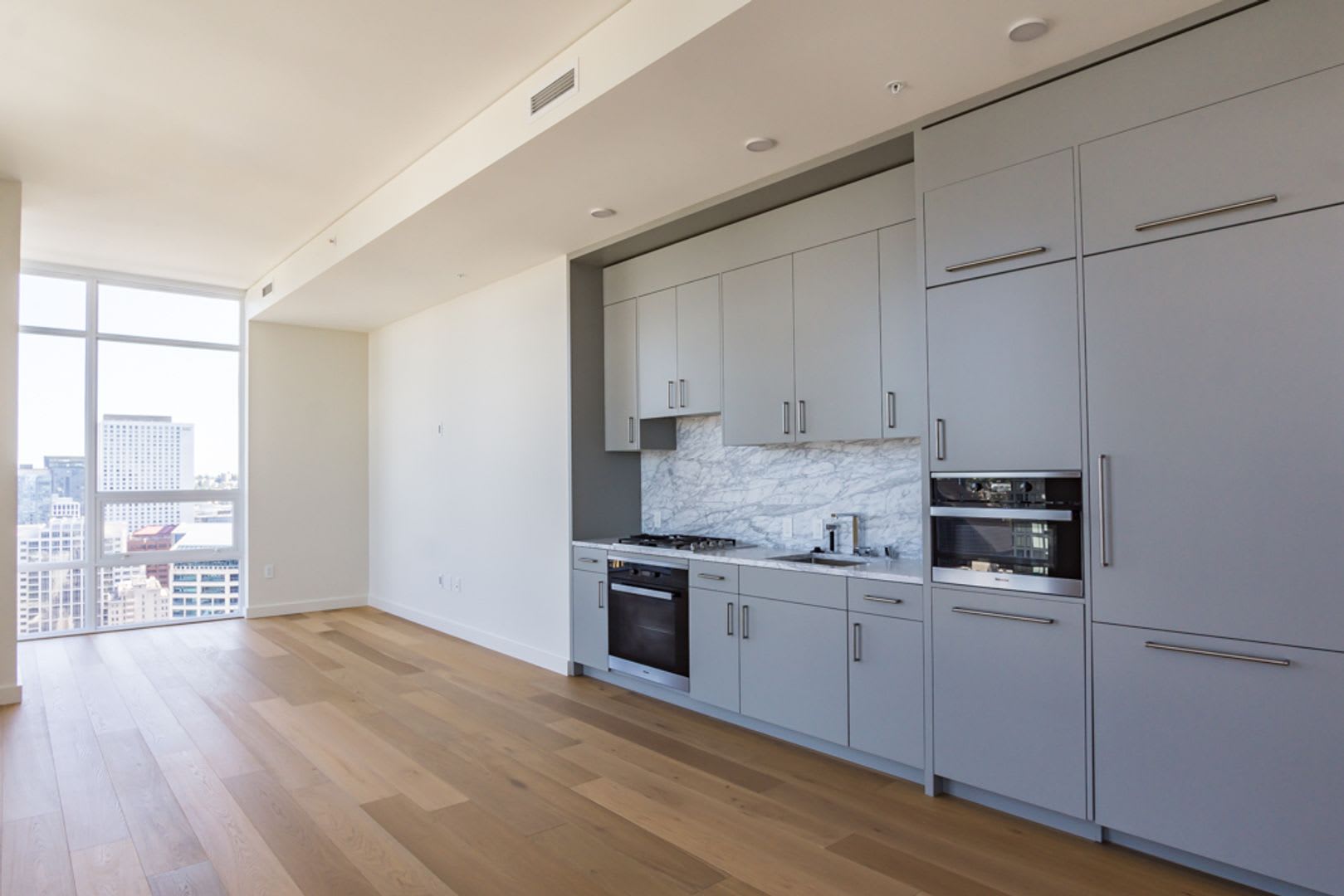2Bd 2Ba Seattle Condo – photo 4