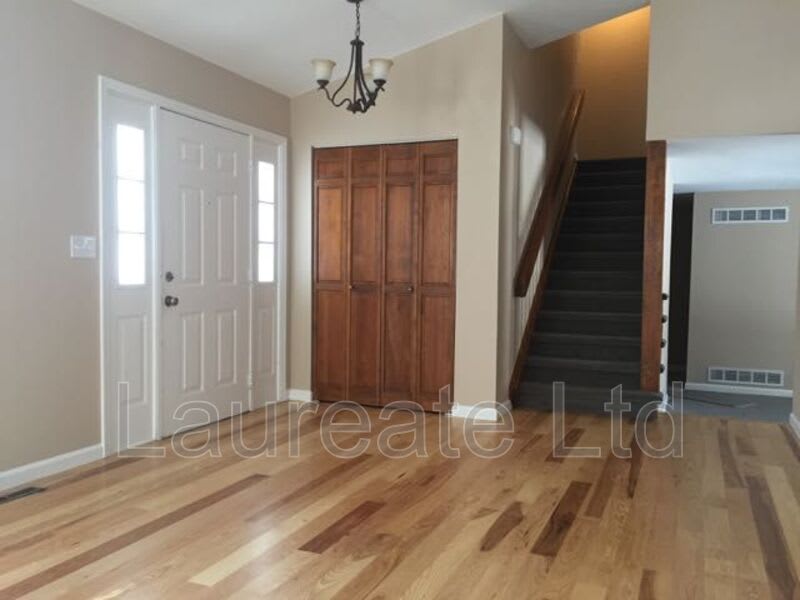 2072 S Oakland St – photo 1
