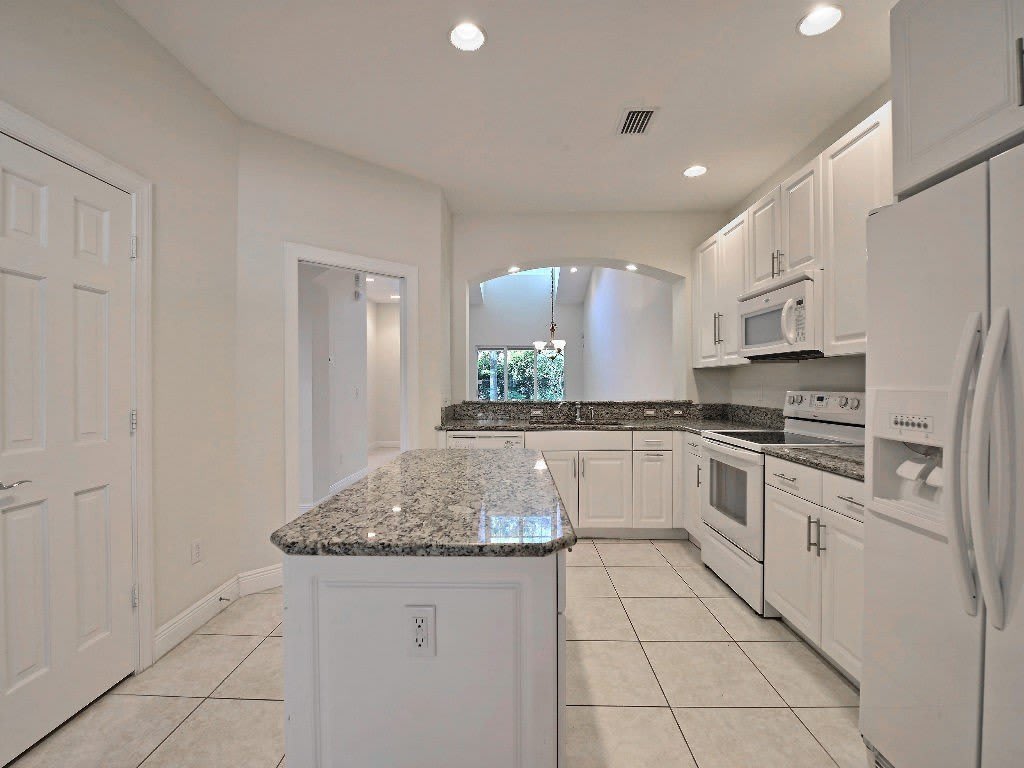 1645 Baseline Lane – photo 2